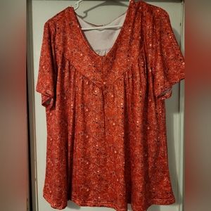 Women's short sleeve shirt.